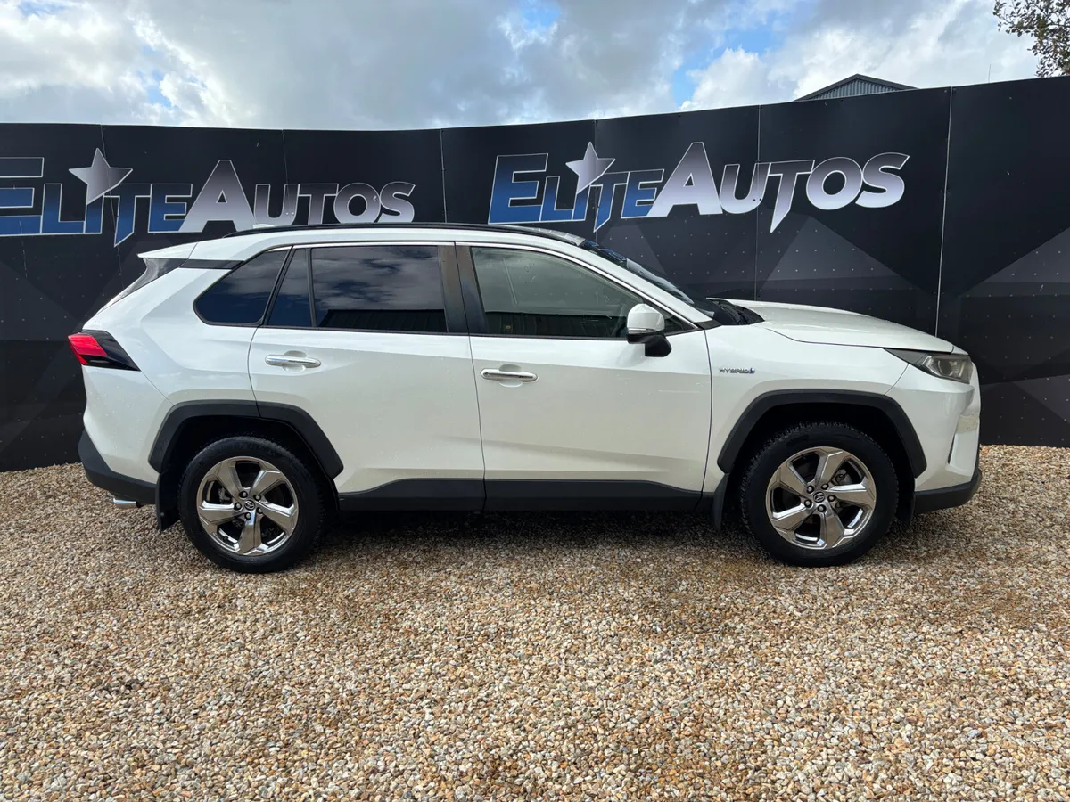 Toyota Rav 4 AWD Self Charging Hybrid 2019 - Image 6