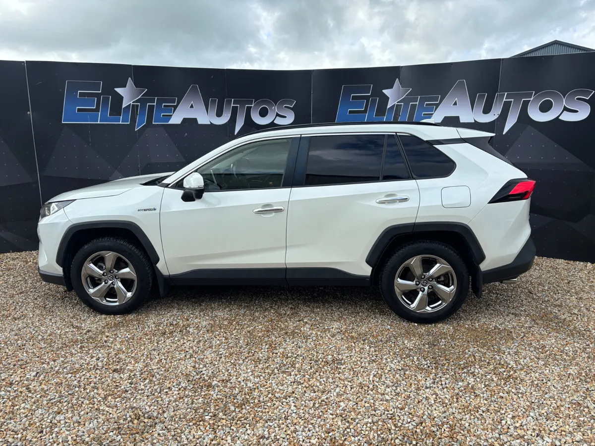 Toyota Rav 4 AWD Self Charging Hybrid 2019 - Image 3