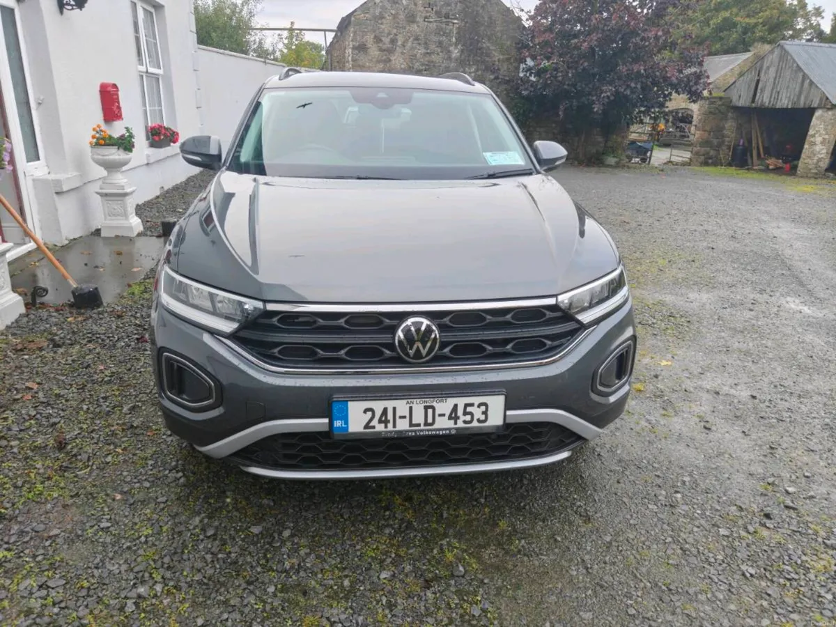 VOLKSWAGEN T-ROC LIF PLS2.0TDI MANUAL 6SPEED115HP - Image 1