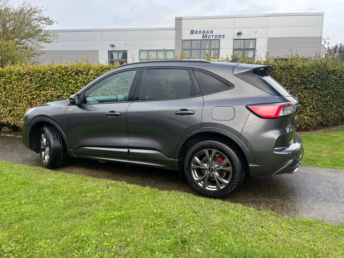 Ford Kuga 2022 ST-LINE EDITION PHEV - Image 6