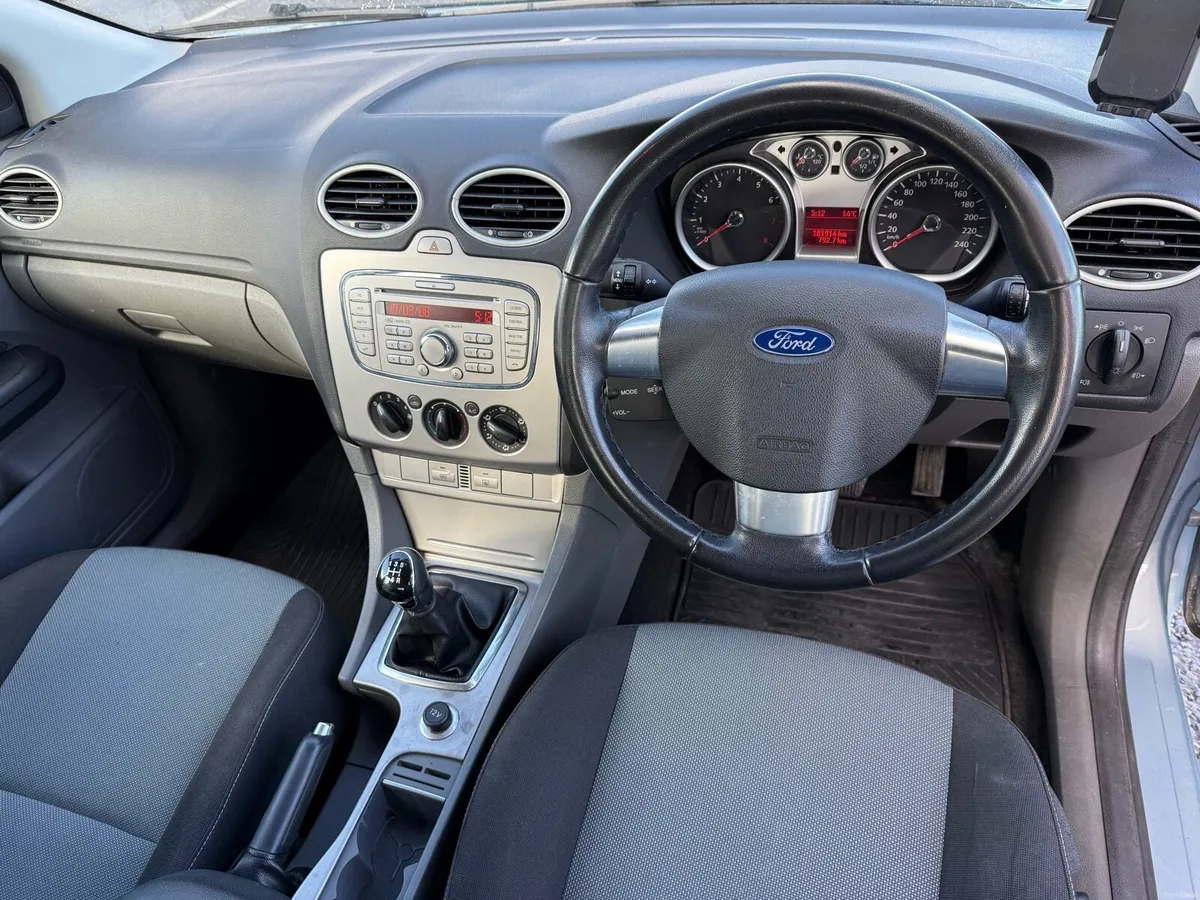 2009 Ford Focus - Petrol - 182km - NCT 03/27 - Image 6