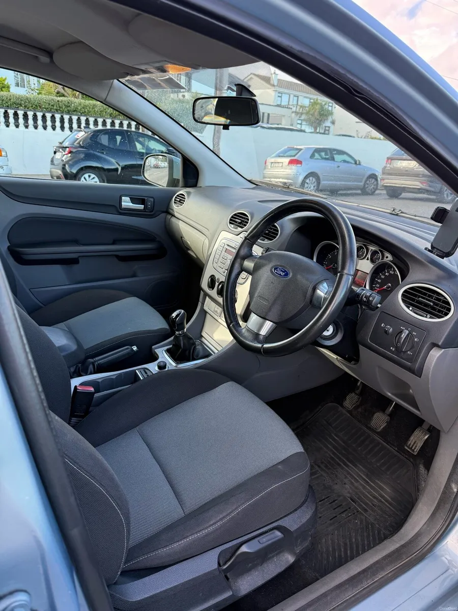 2009 Ford Focus - Petrol - 182km - NCT 03/27 - Image 5