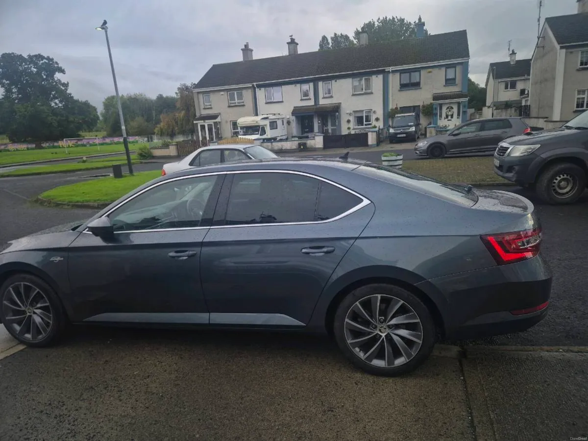 Skoda superb l&k - Image 4