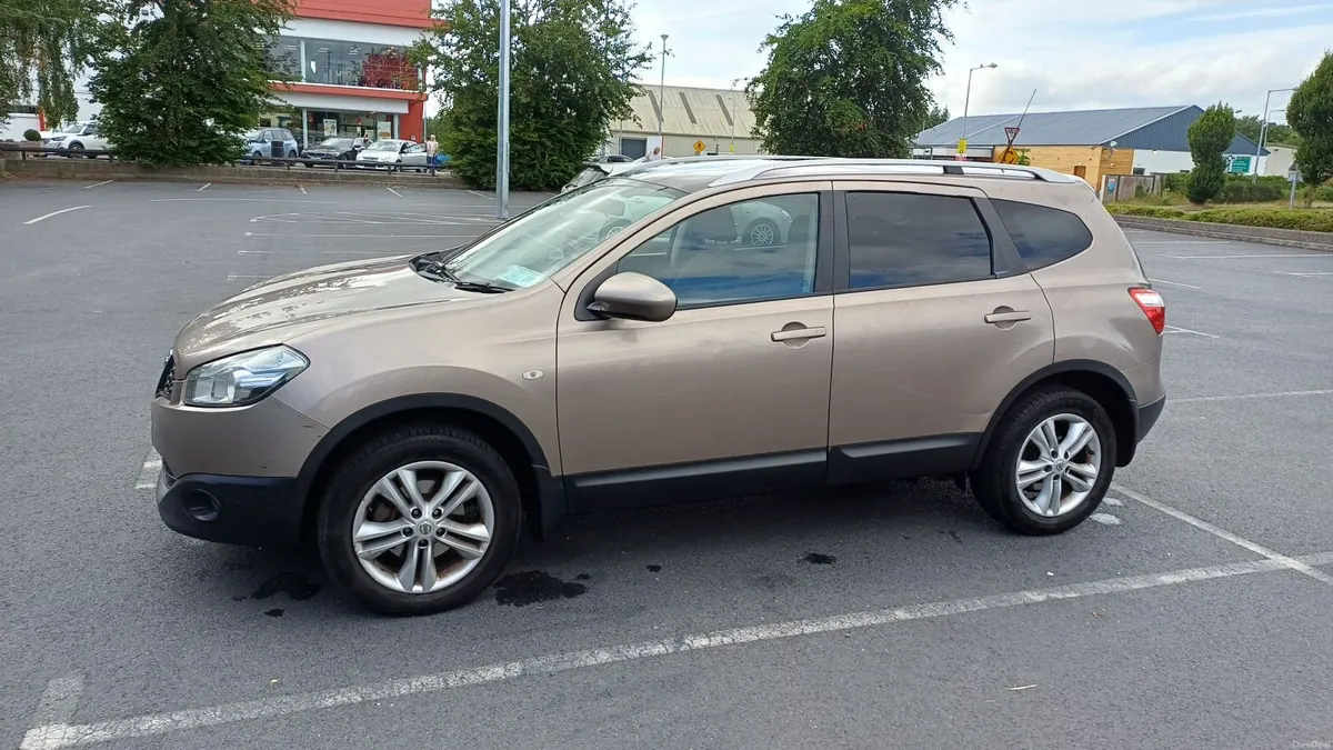 Nissan Qashqai+2 2011 - Image 1
