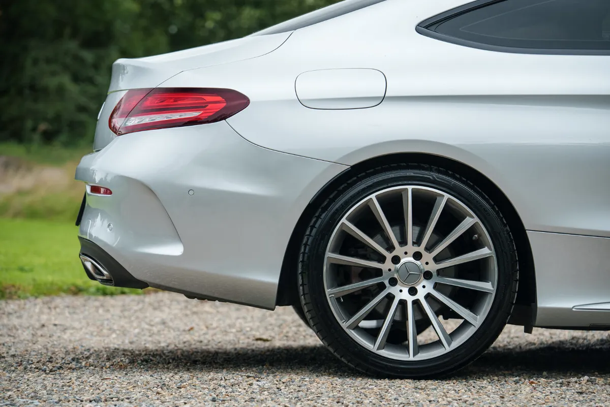 2019 Mercedes-Benz C200 AMG Line - Facelift Model - Image 3