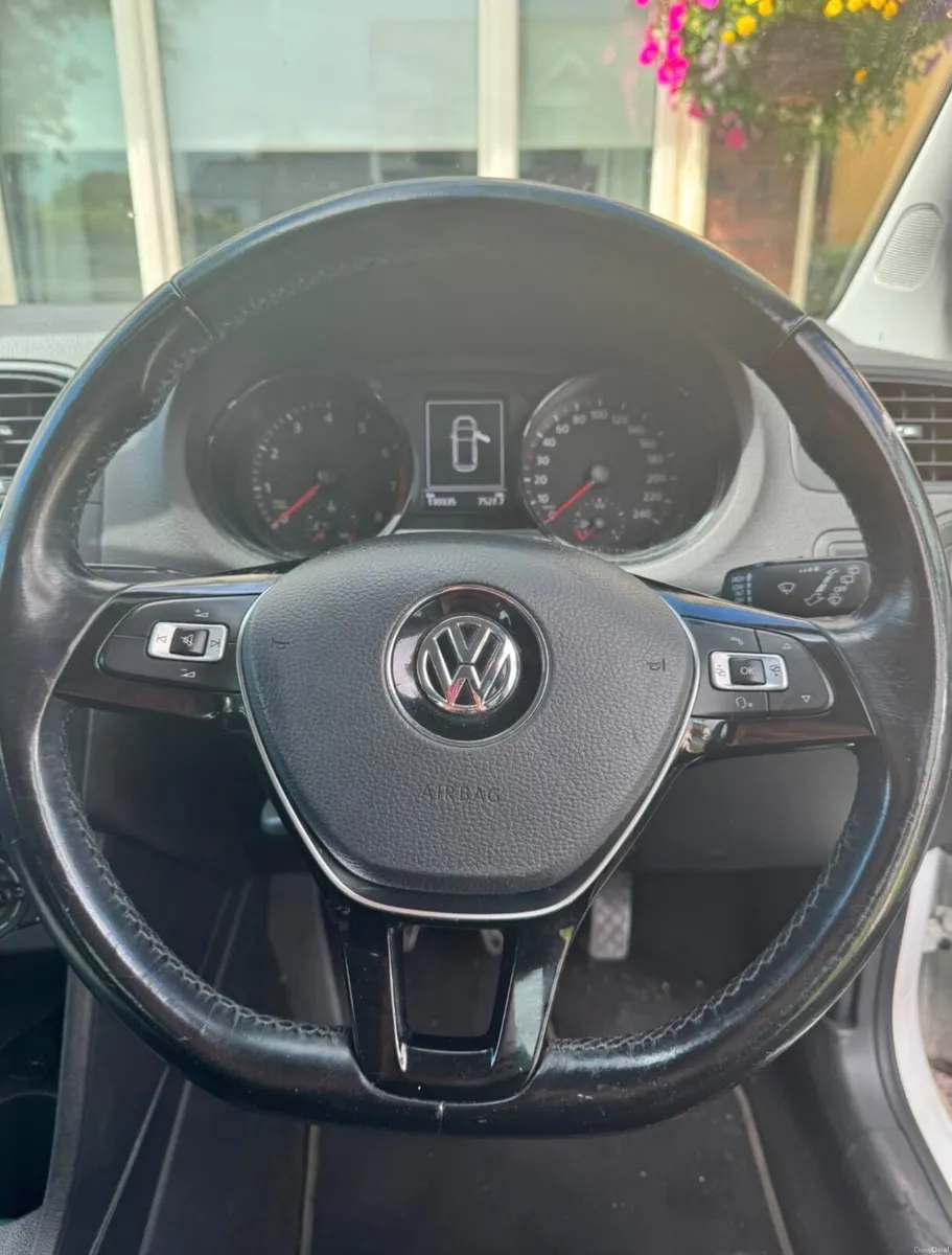 Volkswagen Polo 2017 - Image 4