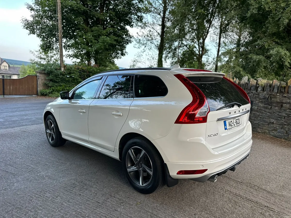 Volvo XC60 R-Design D4 184BHP - Image 4