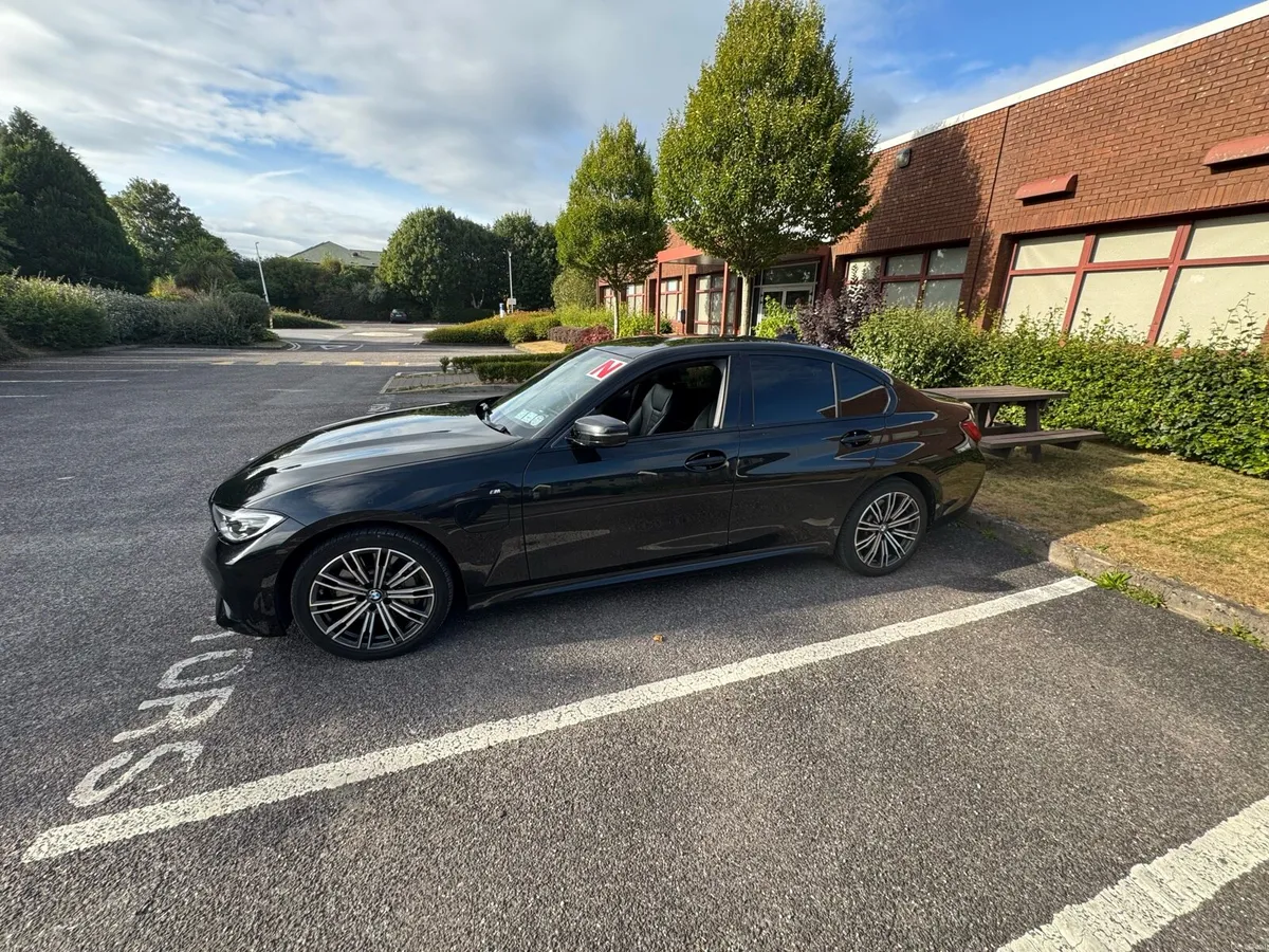 BMW 330e - Image 3