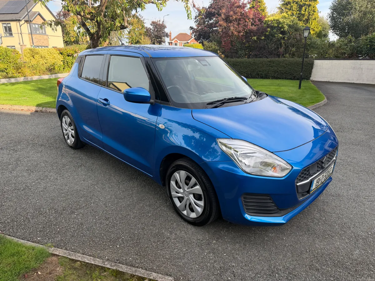 2019 Suzuki Swift AUTOMATIC 1.2 petrol - Image 3
