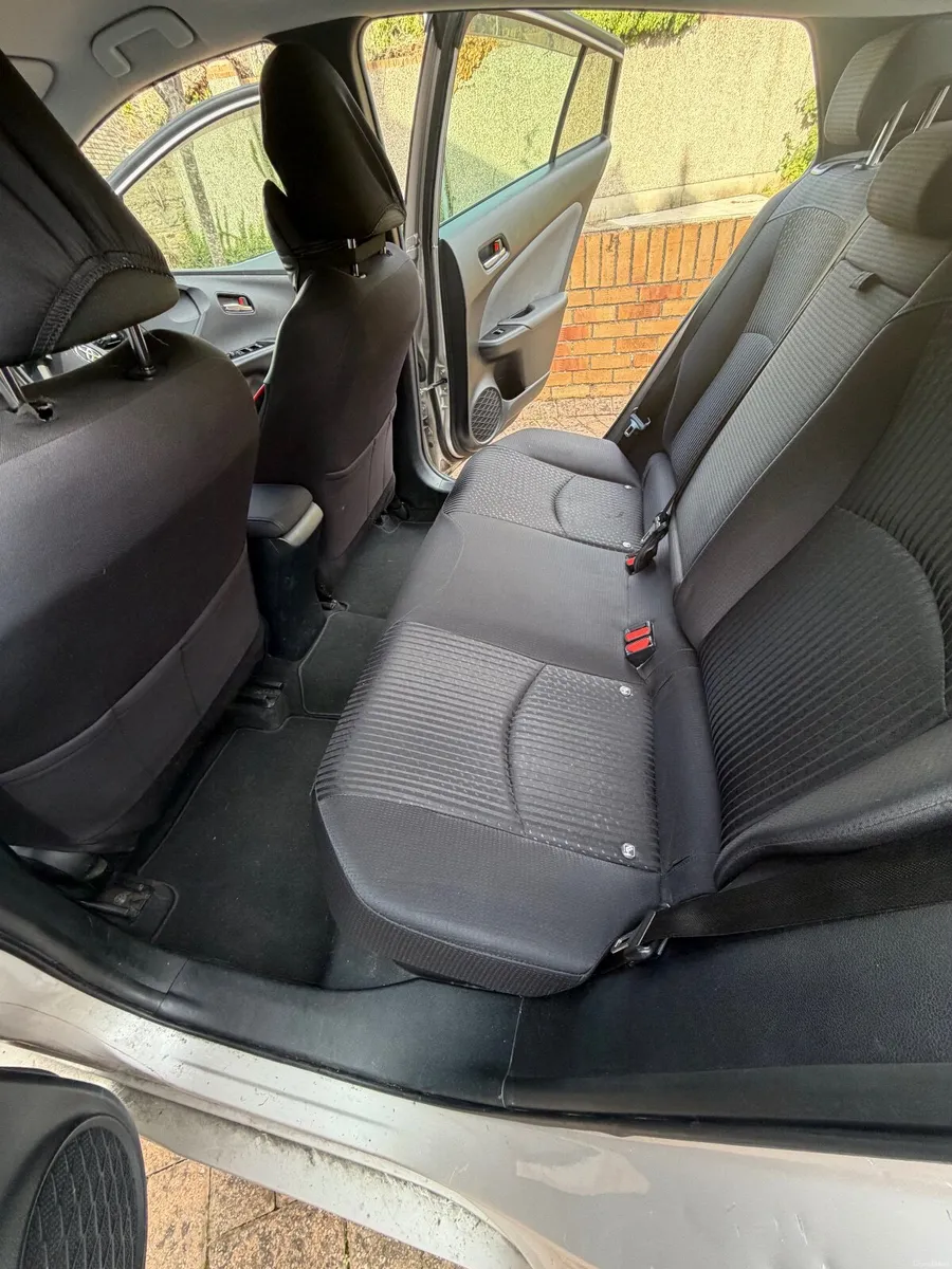 Toyota Prius 2016 - Image 4