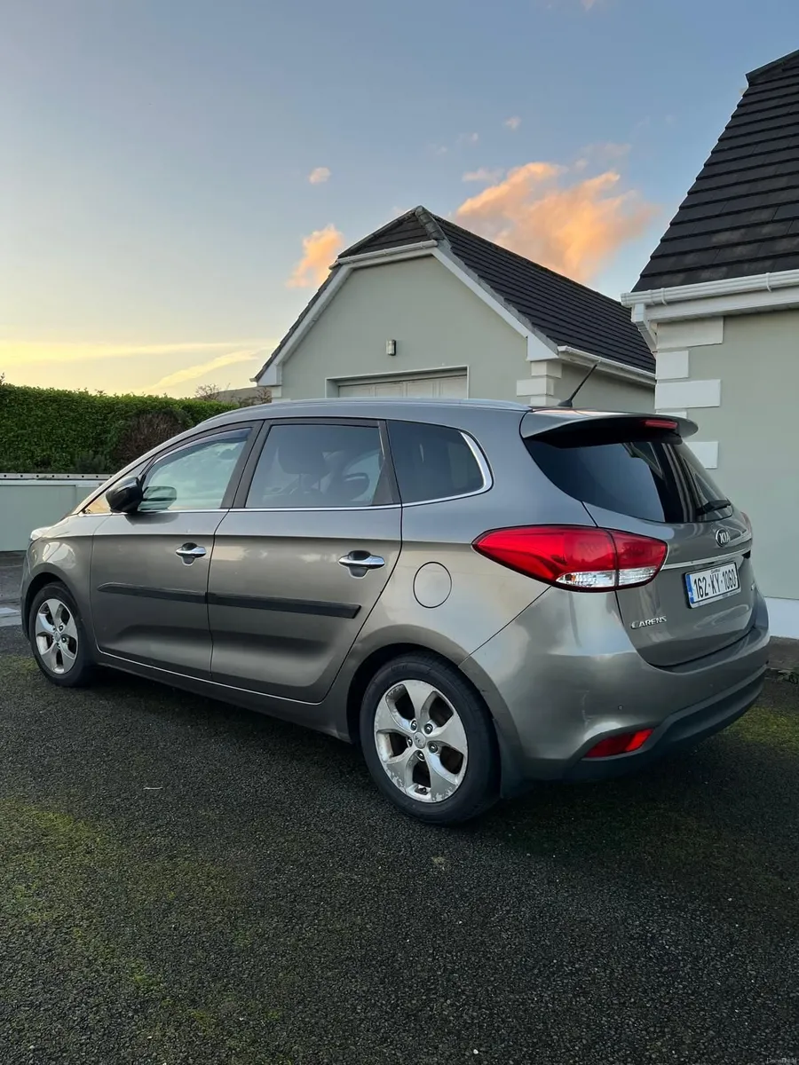 Kia Carens 2016 - Image 2