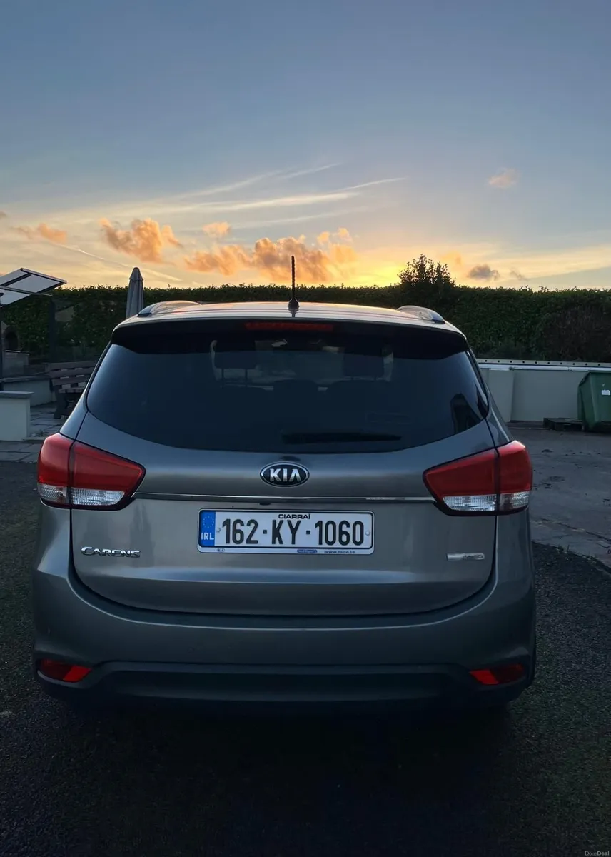 Kia Carens 2016 - Image 4