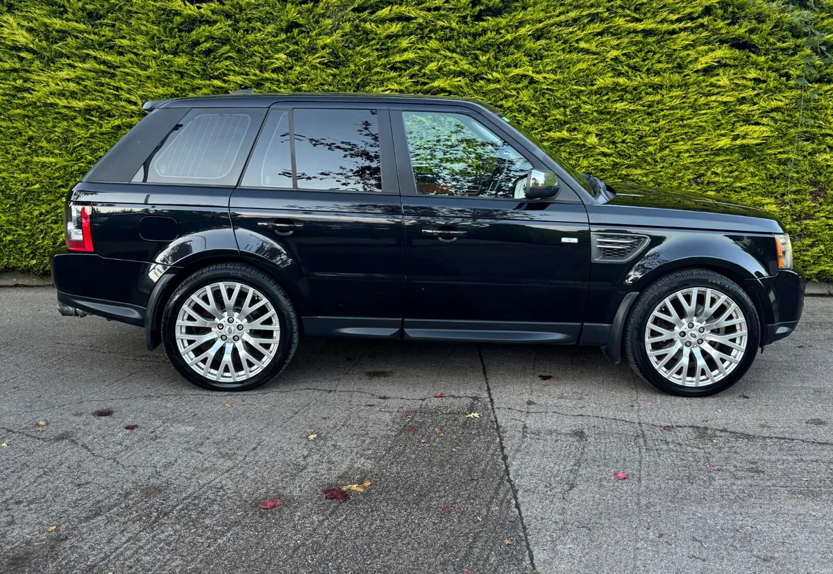 2012 Land Rover Range Rover Sport 3.0 TDV6 Auto - Image 2