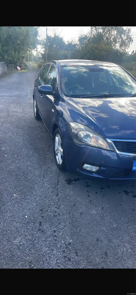 Car - Image 3