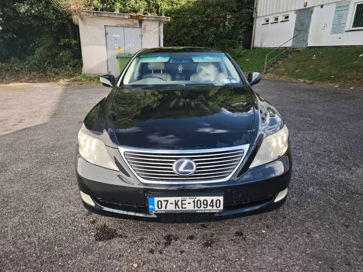 2007 Lexus LS600h - Image 3