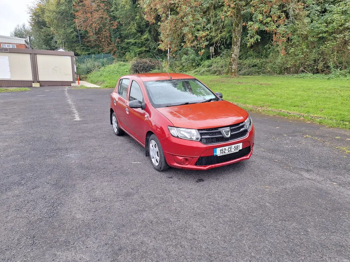Dacia Sanero 1.2lt petrol Red. - Image 4