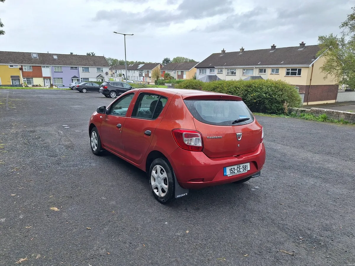 Dacia Sanero 1.2lt petrol Red. - Image 5