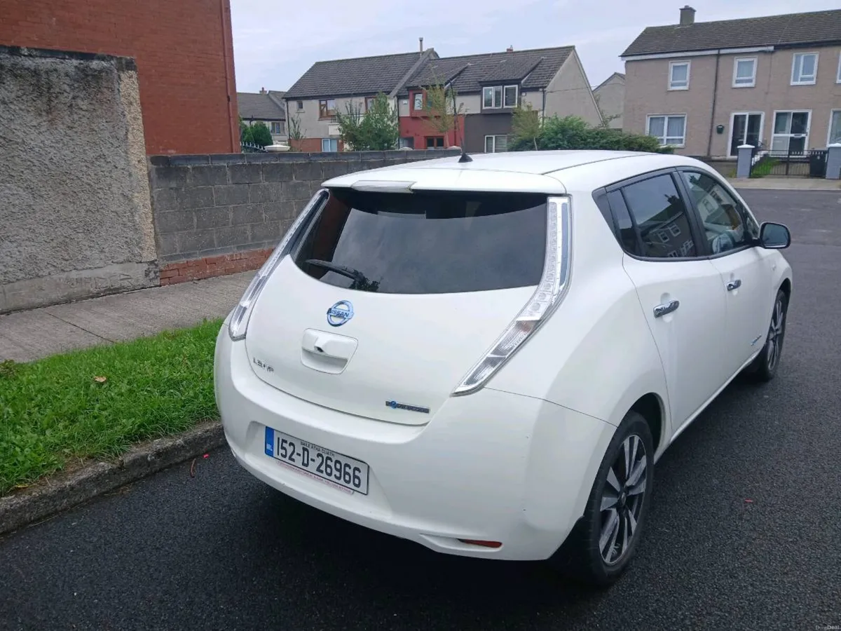 152 nissan leaf fully electric - Image 2