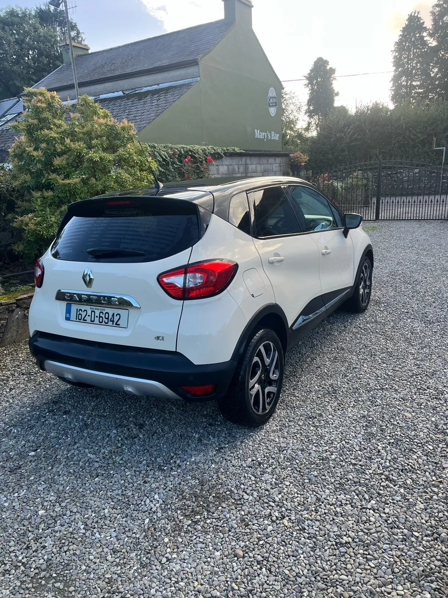 Renault Captur - IMMACULATE - Image 4