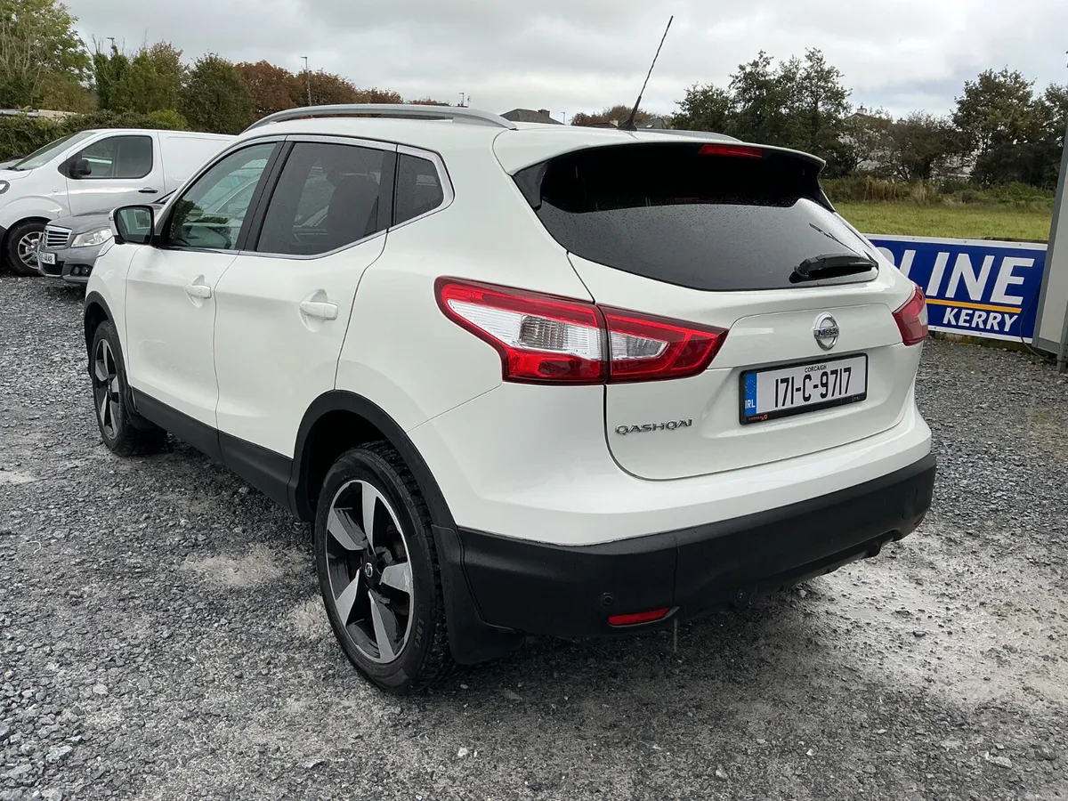 NISSAN QASHQAI 1.6 DIESEL LEATHER PANORAMIC ROOF - Image 6