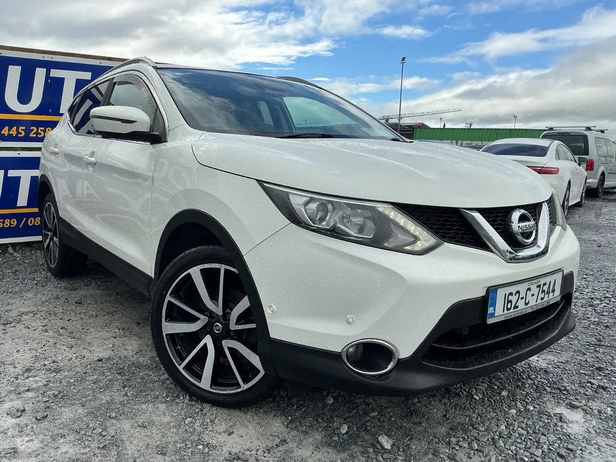 NISSAN QASHQAI 1.5 DIESEL LEATHER PANORAMIC ROOF - Image 1