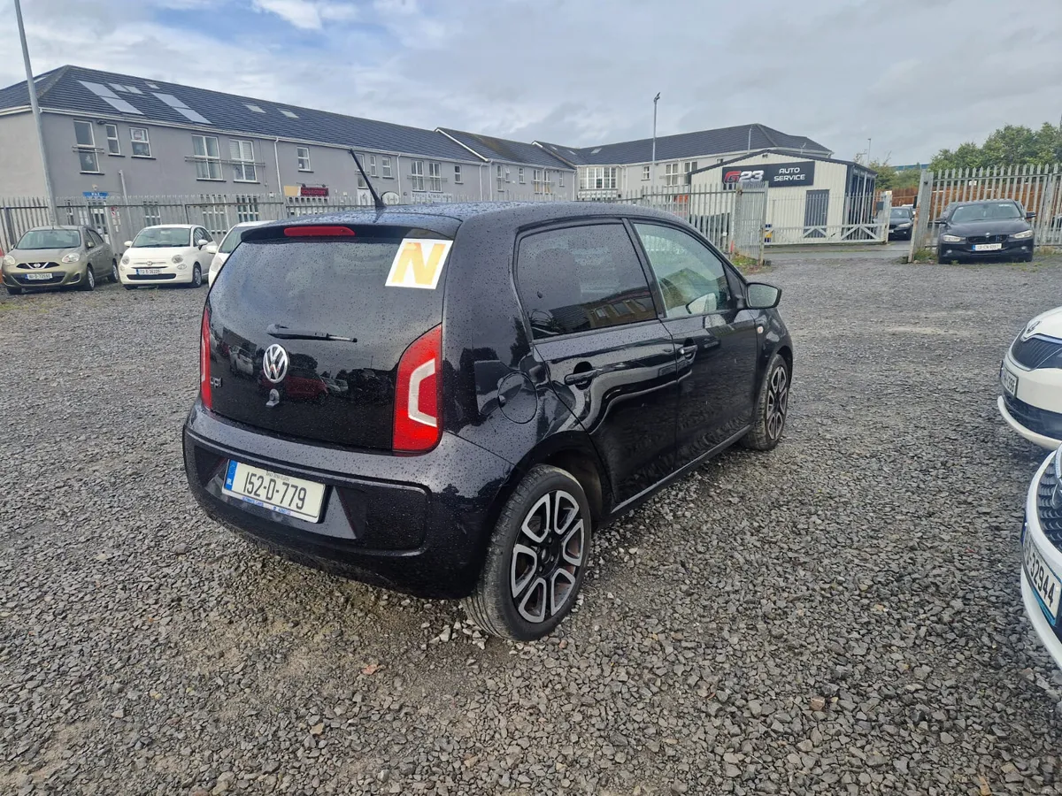 Volkswagen up! 2015 - Image 2