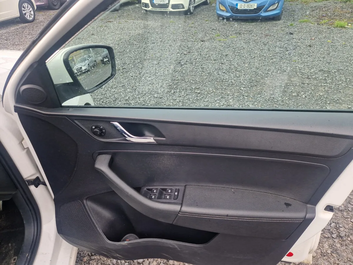 Skoda Rapid 2016 - Image 6