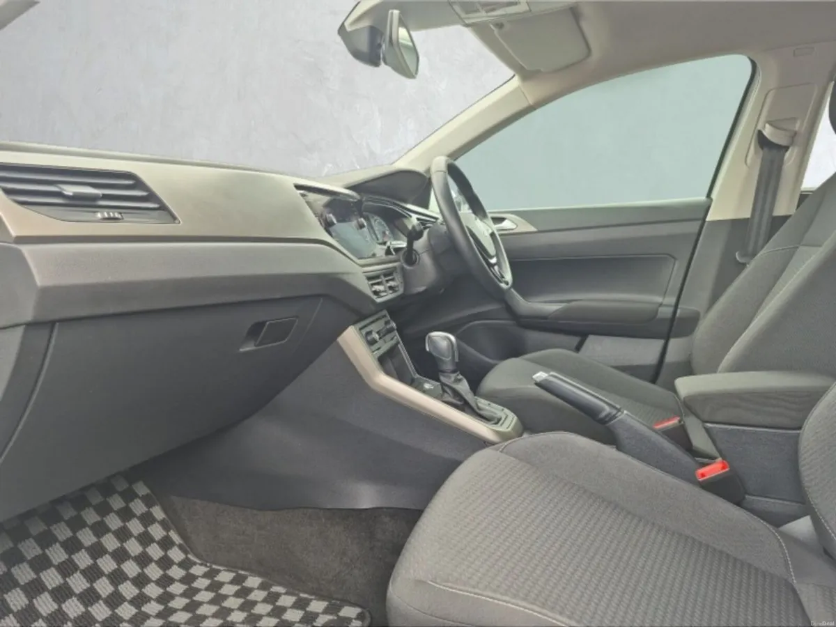 Volkswagen Polo ** TSI HIGHLINE ** AUTO ** TRINITY - Image 6