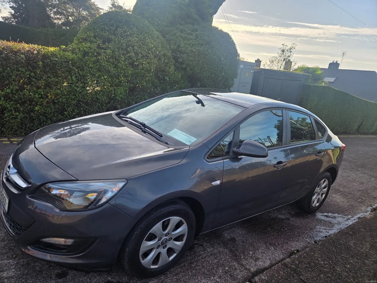151 Opel Astra 1.6CDTI. Immaculate  Nct& Tax - Image 5