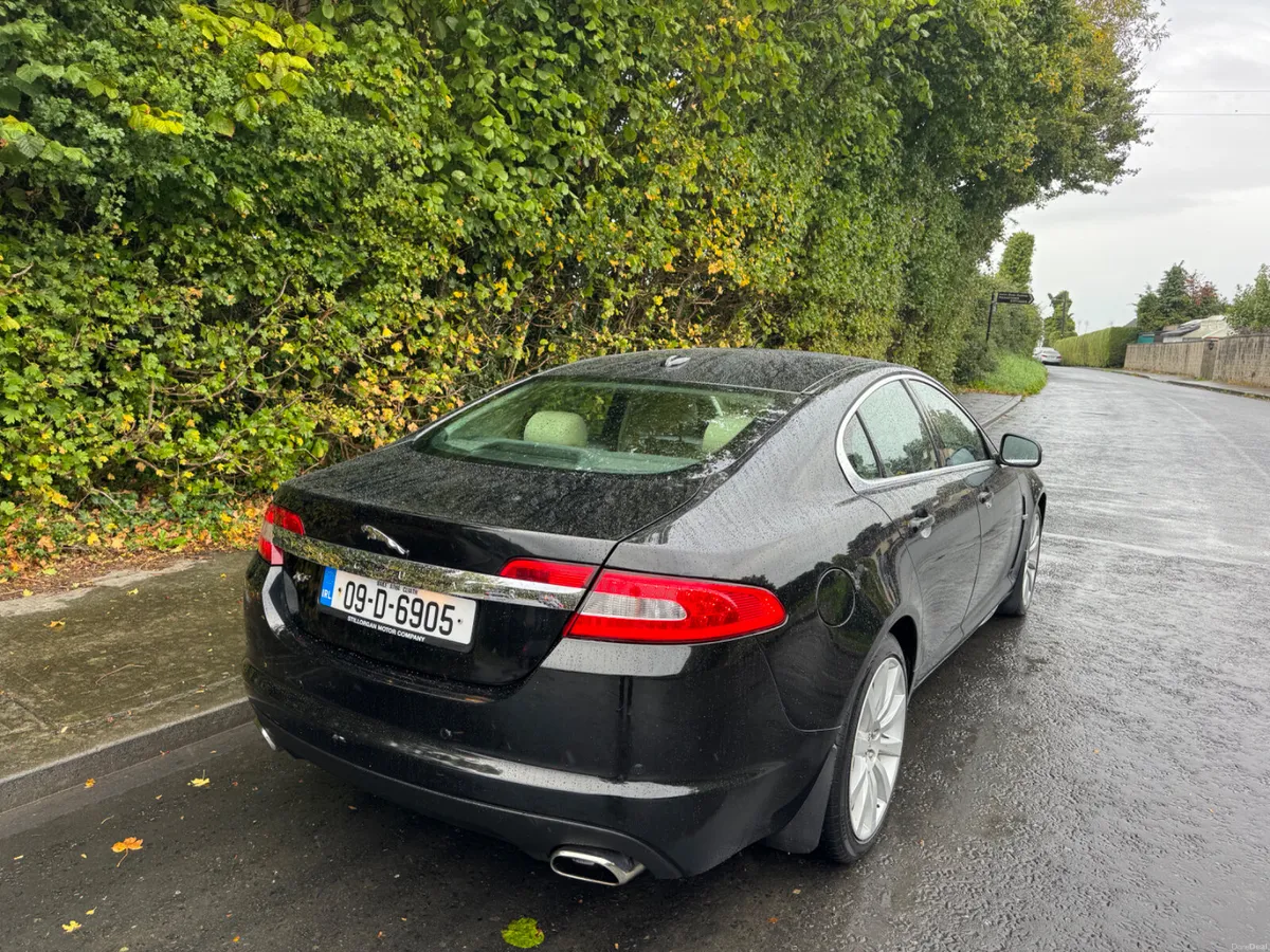 Jaguar XF  read add - Image 4