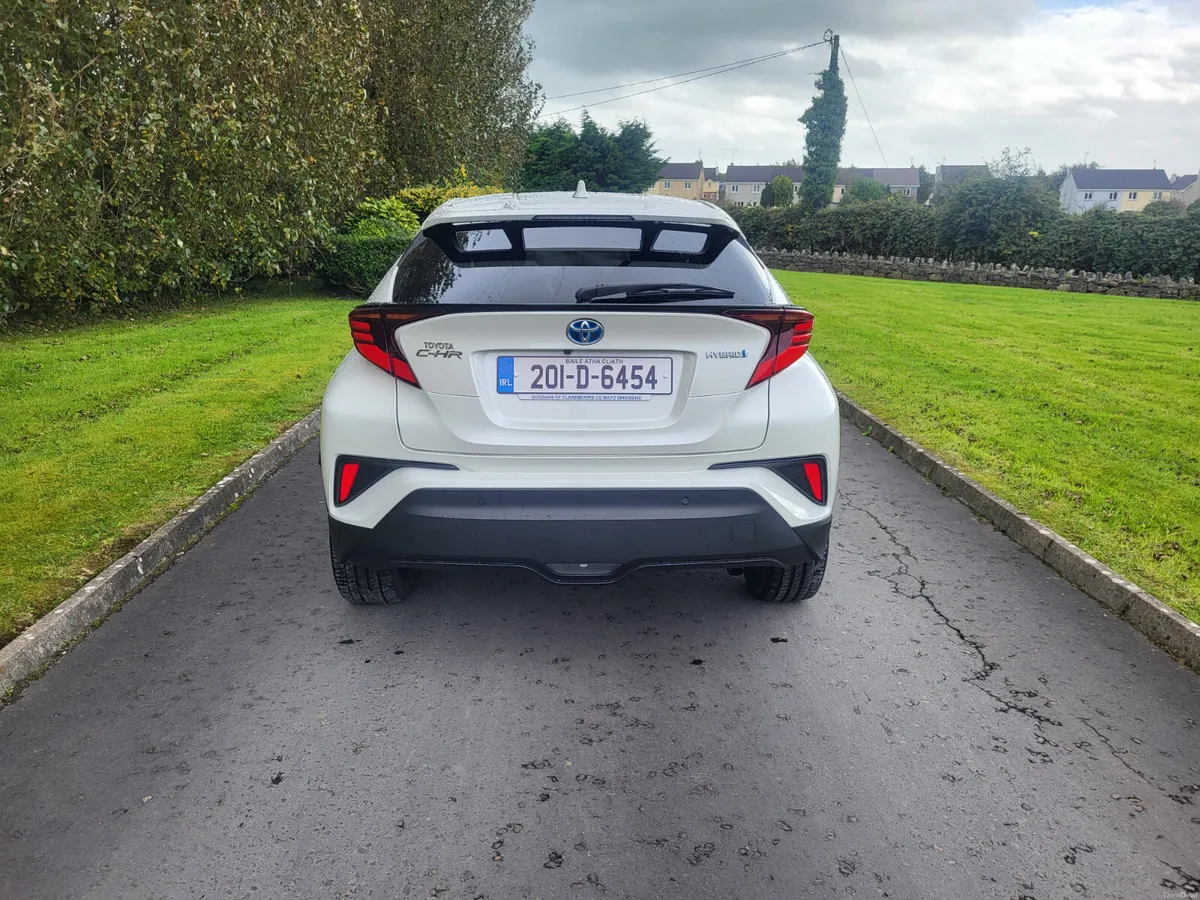 Toyota C-HR   HYBRID  AUTOMATIC. - Image 3
