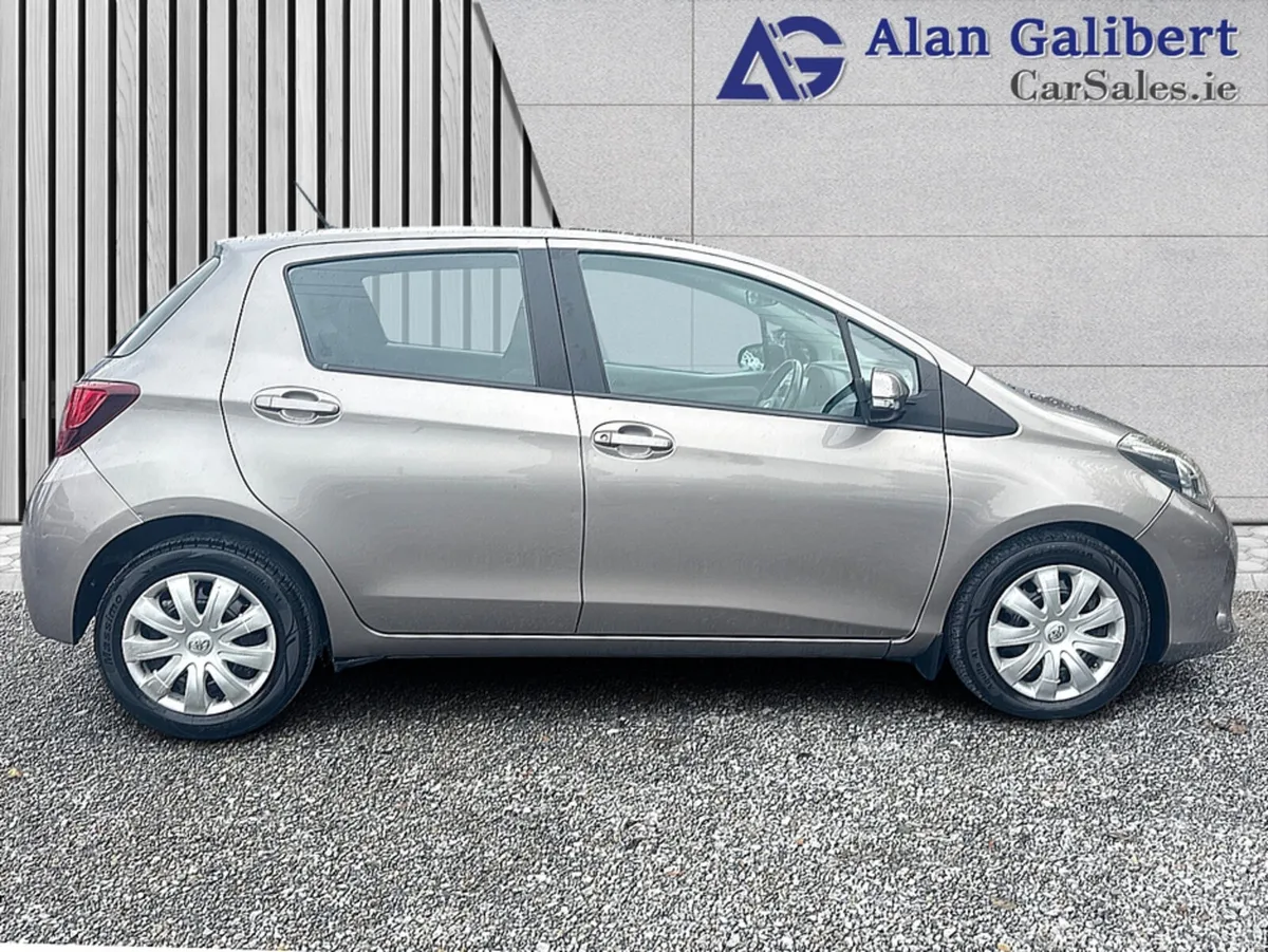 Toyota Yaris 1.4 D LUNA - Image 3