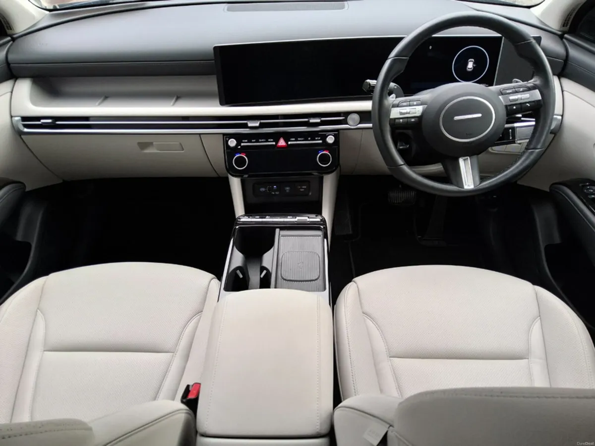 Hyundai Tucson EXECUTIVE PLUS HYBRID - Image 5