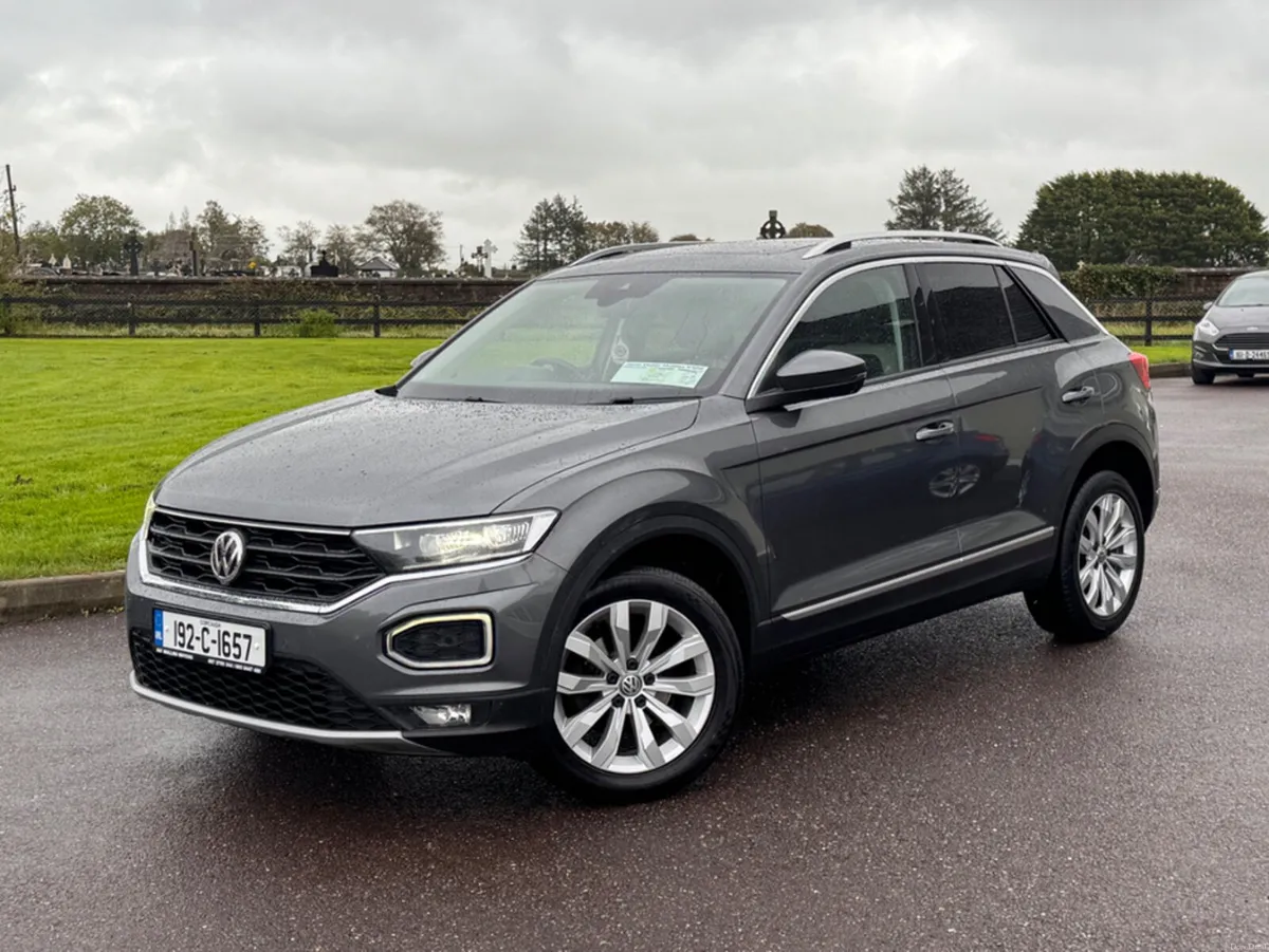 Volkswagen T-Roc SPORT HUGE SPEC 6SPEED FWD 115HP - Image 2