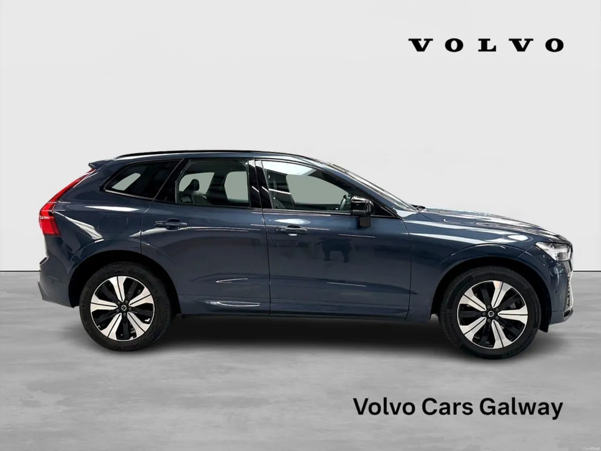 Volvo XC60 T6 Plus | €544pm | Dark Theme | Plug In - Image 2
