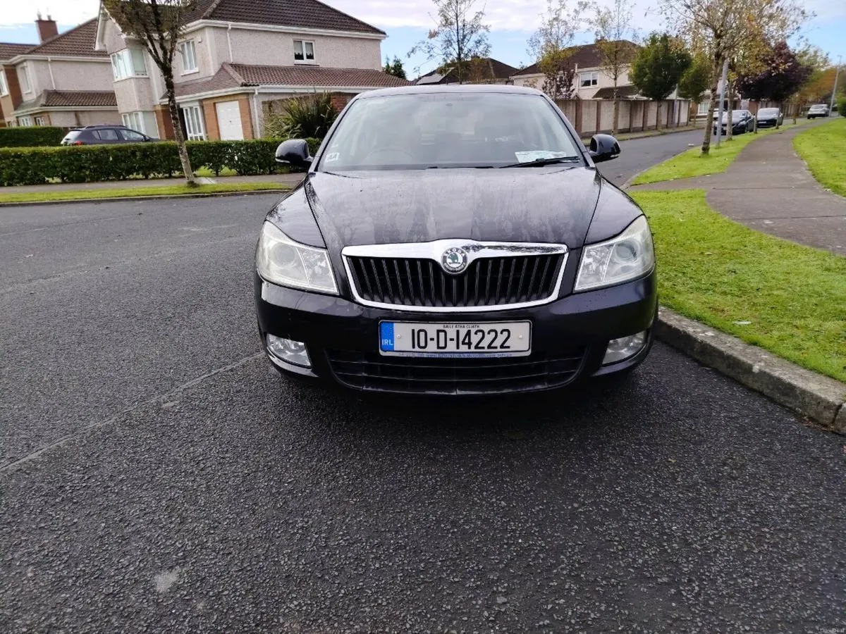 2010 AUTOMATIC SKODA 1.6 DIESEL NCT & TAX LOW MILE - Image 5