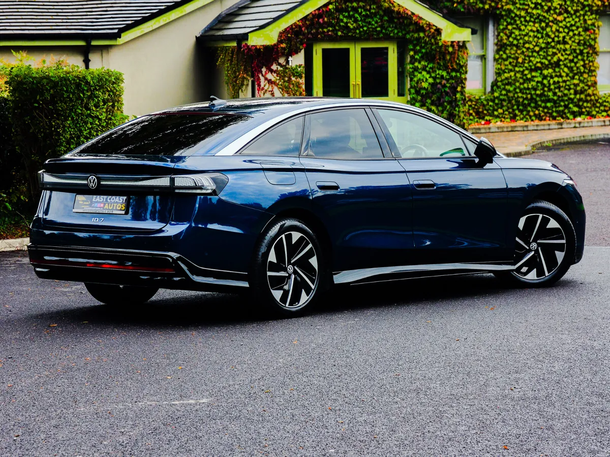 Volkswagen ID.7 Pro 2024 - Image 4