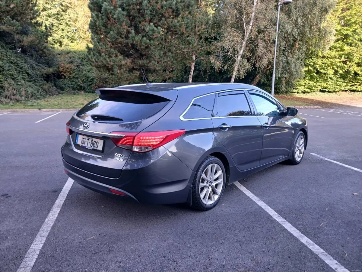 Hyundai I40 1.7Crdi Estate. Grey 6Sp Man - Image 3