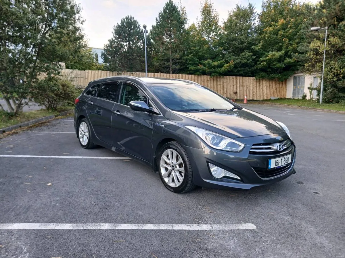 Hyundai I40 1.7Crdi Estate. Grey 6Sp Man - Image 1