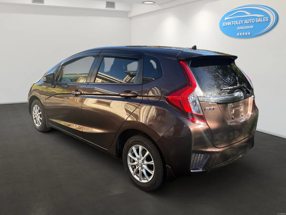 2017 -Honda -Fit -1.6-Hybrid-Automatic - Image 3