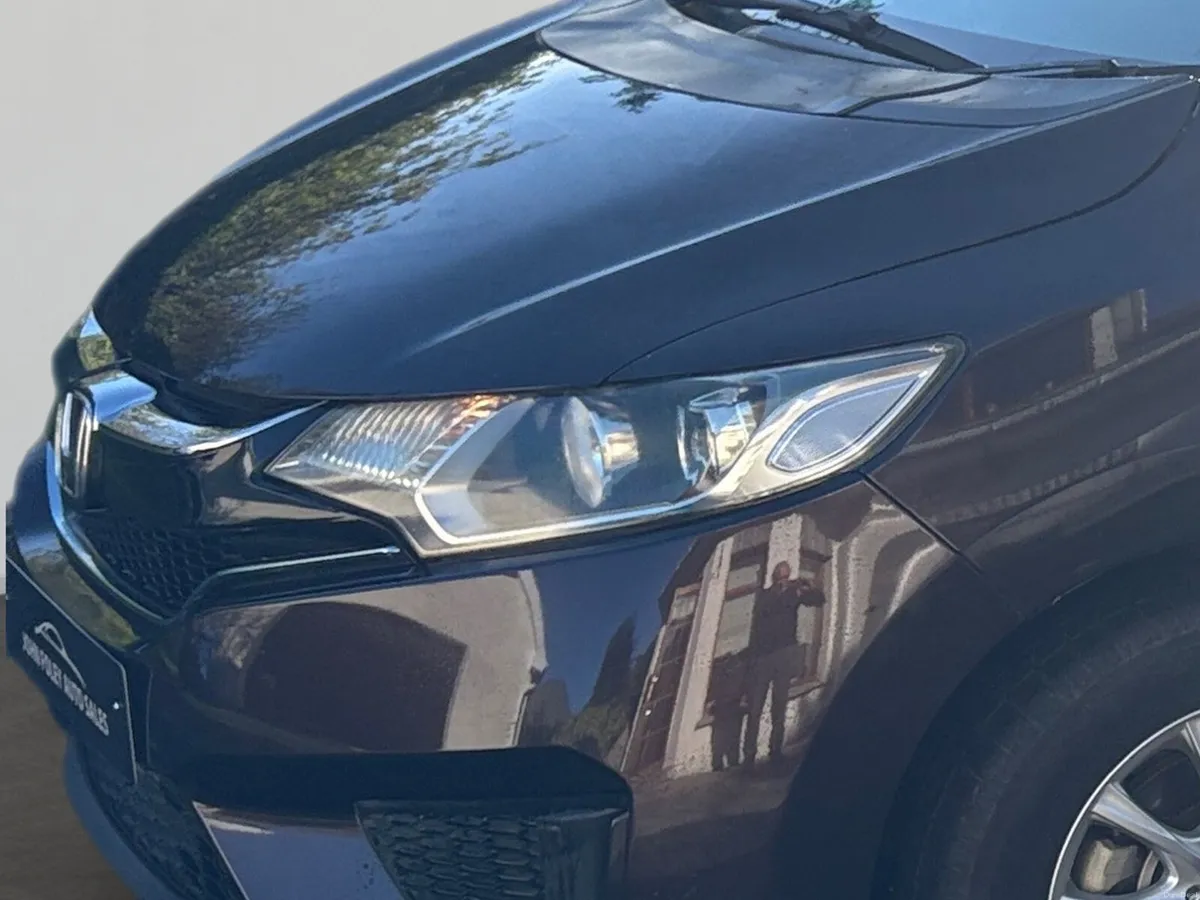 2017 -Honda -Fit -1.6-Hybrid-Automatic - Image 4