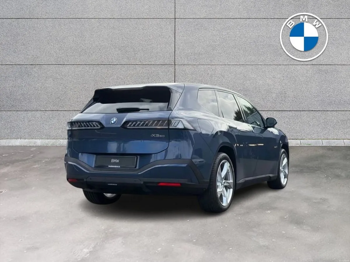 BMW iX3 iX3 50 xDrive - Image 2