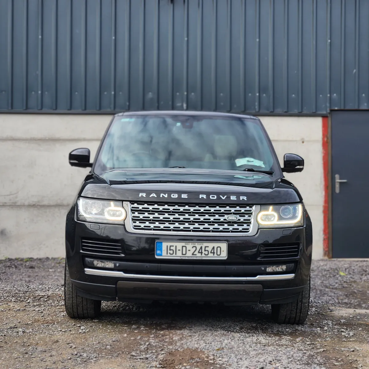 151 Range Rover Vogue 3.0D Low Miles - Image 3