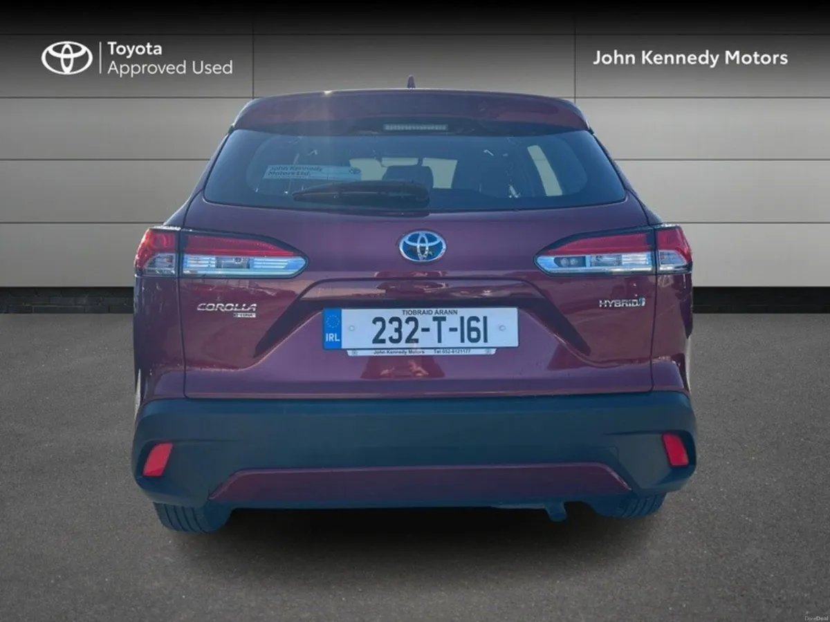 Toyota Corolla Cross 1.8 4DR AUTO - Image 4