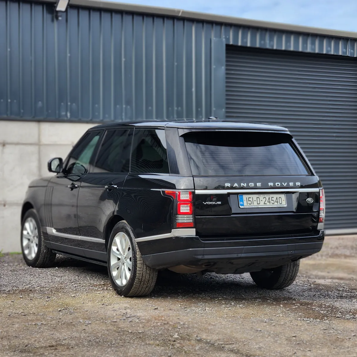 151 Range Rover Vogue 3.0D Low Miles - Image 6