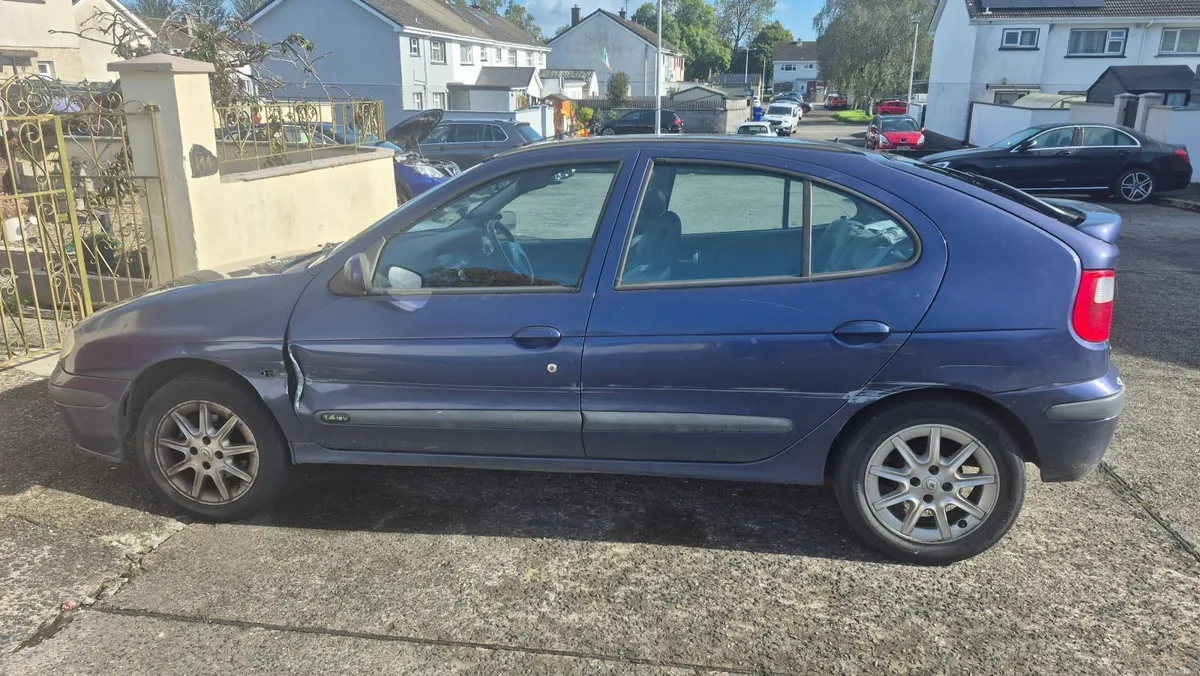 Renault Megane 2002 - Image 1