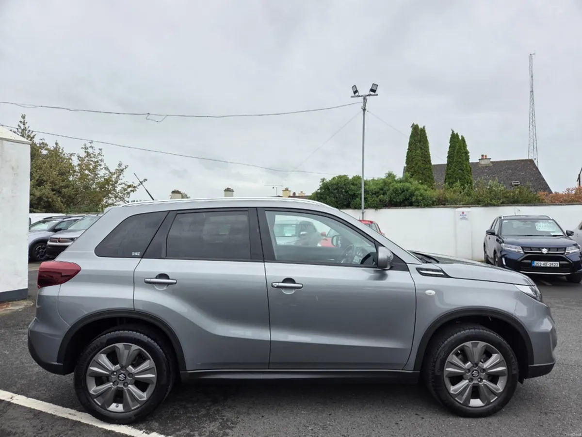 Suzuki Vitara 1.4 BOOSTERJET HYBRID S SZ-T 5DR - Image 4