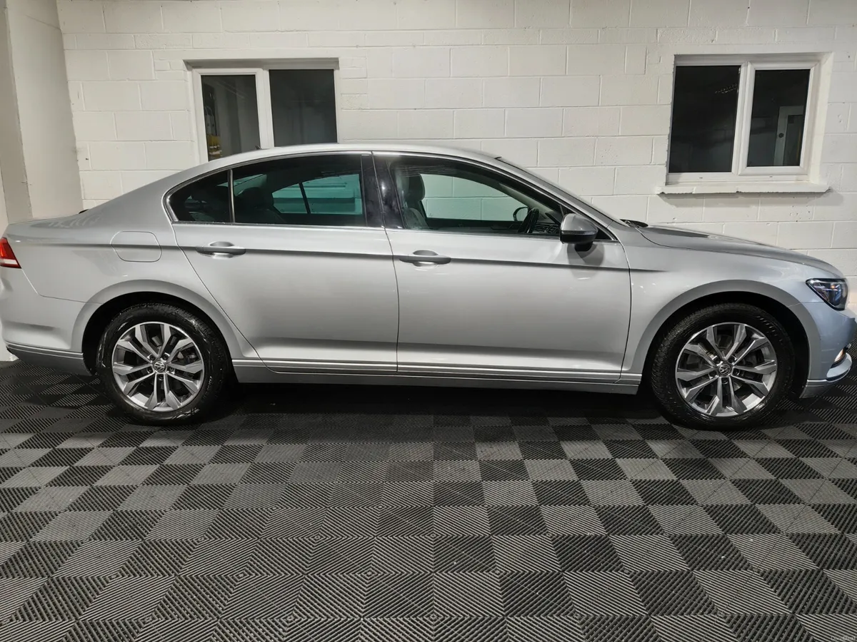 Volkswagen Passat 2019 2.0 TDI COMFORTLINE SPEC - Image 6