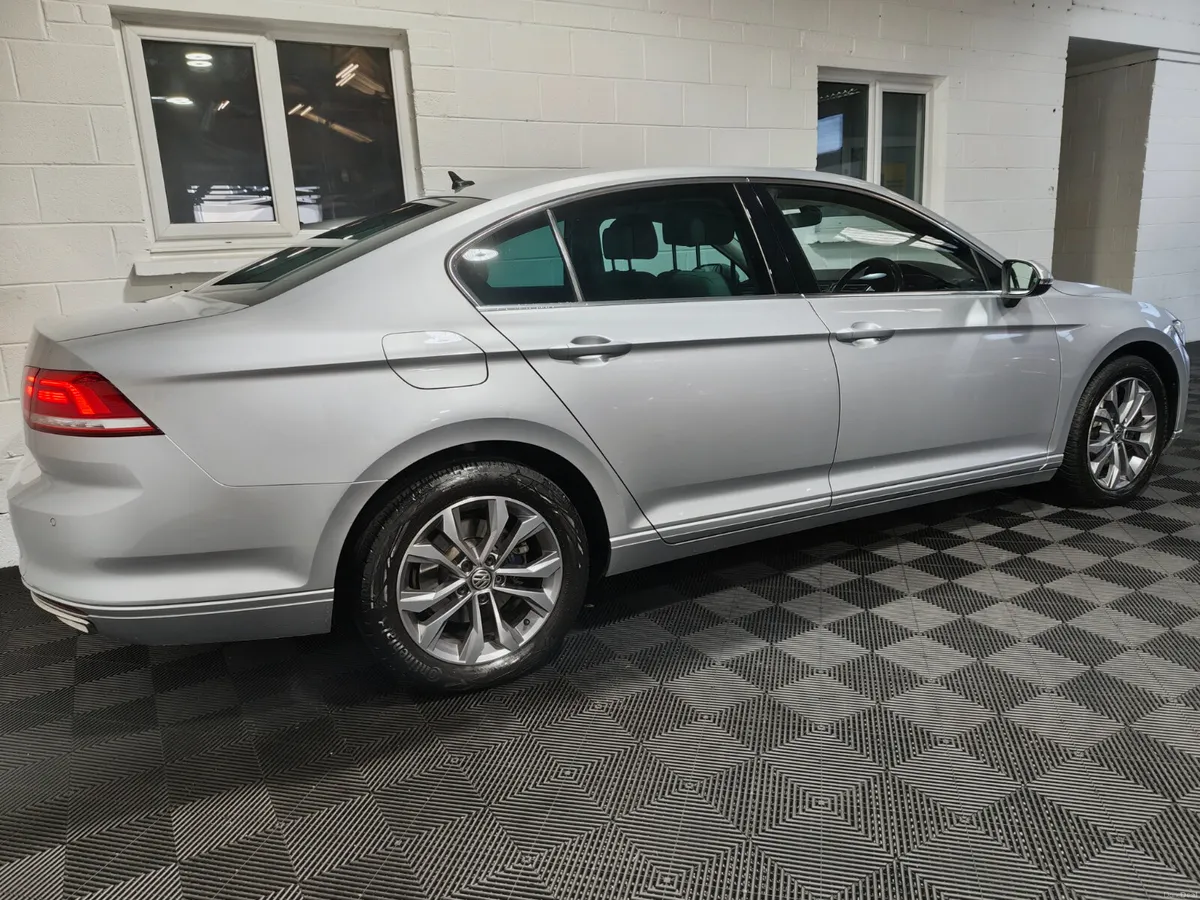 Volkswagen Passat 2019 2.0 TDI COMFORTLINE SPEC - Image 4