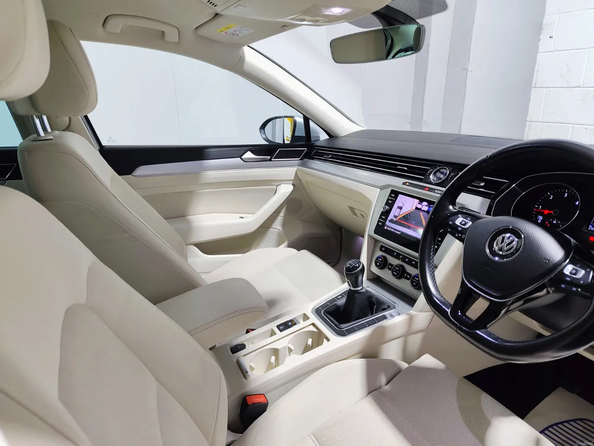 Volkswagen Passat 2019 2.0 TDI COMFORTLINE SPEC - Image 2